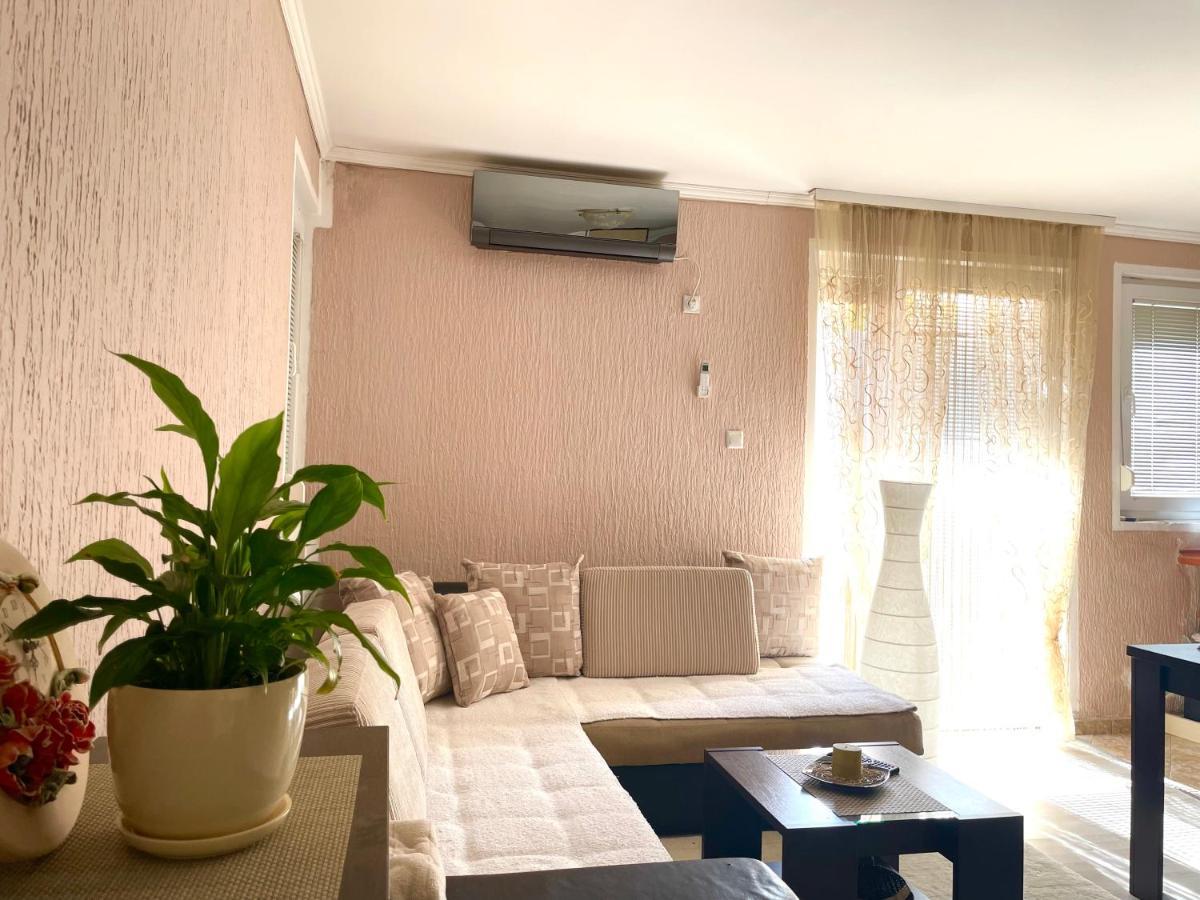 Studio Apartment For Rent In Budva Exterior foto